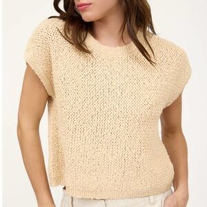 TEXTURED KNIT CREW NECK SHORT SLEEVE SWEATER